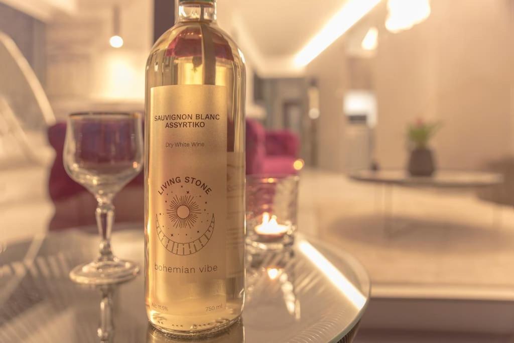Luxury Apartment Near Acropolis-Living Stone Gold Афіни Екстер'єр фото